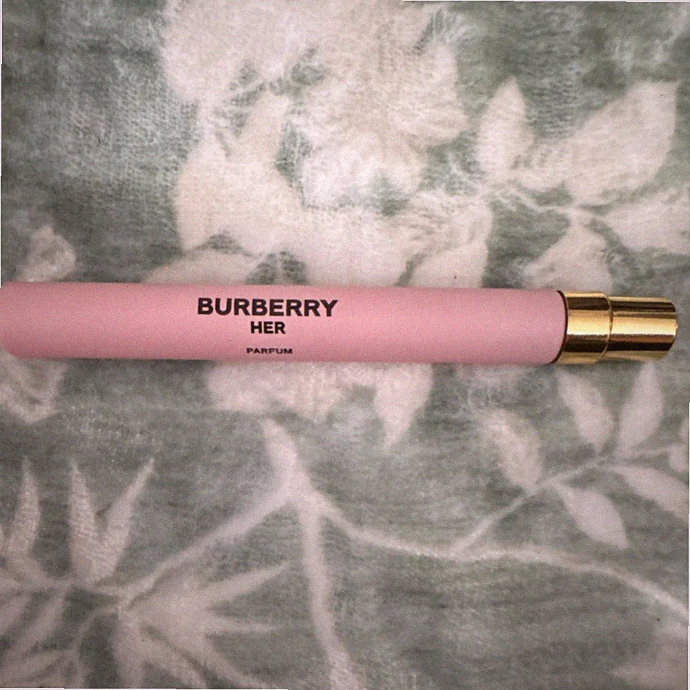 Burberry Her Parfum Spray Travel Size 10 ml 0.33 fl oz 5286 Pink