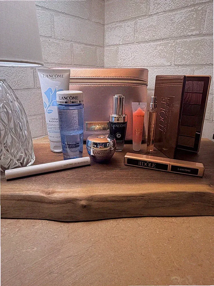 Lancome Holiday 2025 Beauty Box Skincare Makeup Gift Set New In Box